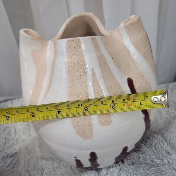 Vtg handmade pottery signed Claire '92 peach color with white & red drip glaze - Picture 8 of 9